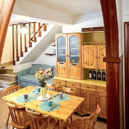 2 Bedroom Lovely In Semesterbostad